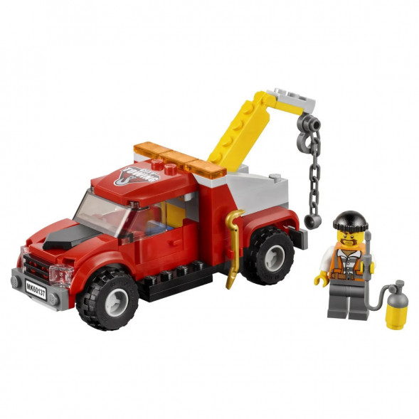 Конструктор LEGO City Police 60137 Побег на буксировщике в Рязани