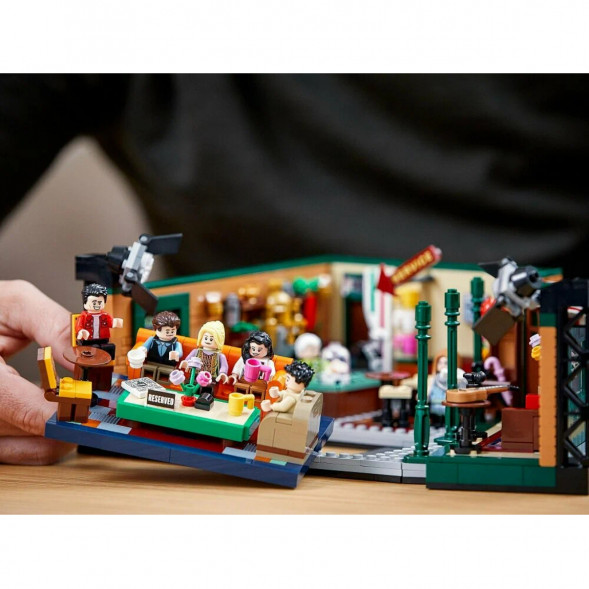 Конструктор LEGO Ideas 21319 Центральный парк Кафе Друзей в Рязани