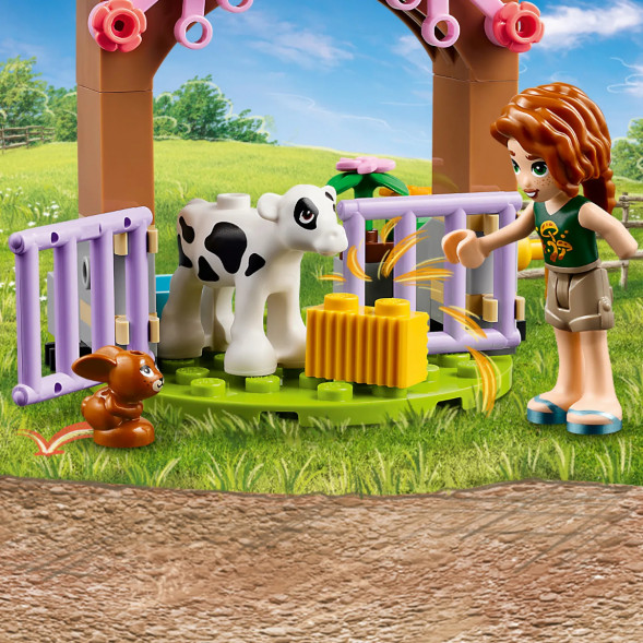 Конструктор LEGO Friends 42607 Осенний сарай для теленка в Рязани