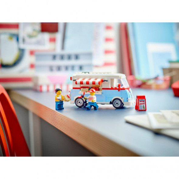 Конструктор LEGO Icons 40681 Ретро фуд трак в Рязани