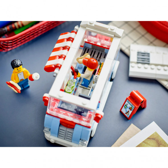 Конструктор LEGO Icons 40681 Ретро фуд трак в Рязани